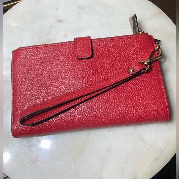 Michael Kors Adele mulberry Leather Smartphone Wallet EUC - Picture 7 of 15